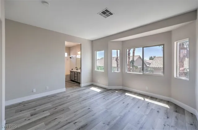 $1,945 | 979 Park Bridge Avenue, Las Vegas, NV 89123