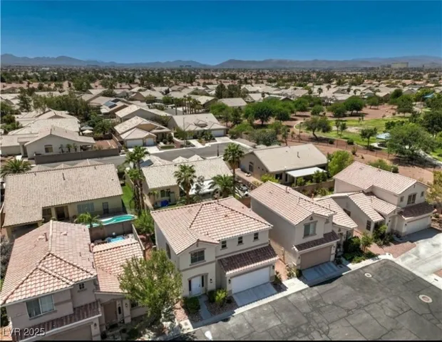 $1,945 | 979 Park Bridge Avenue, Las Vegas, NV 89123