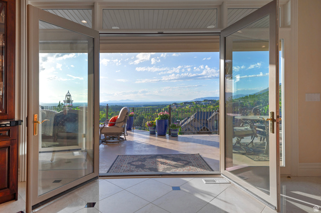 9862 Granite Slope Drive Sandy, UT 84092 - Photo 43 of 65