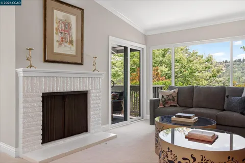 $925,000 | 896 Terra California Drive, Unit 1, Walnut Creek, CA 94595