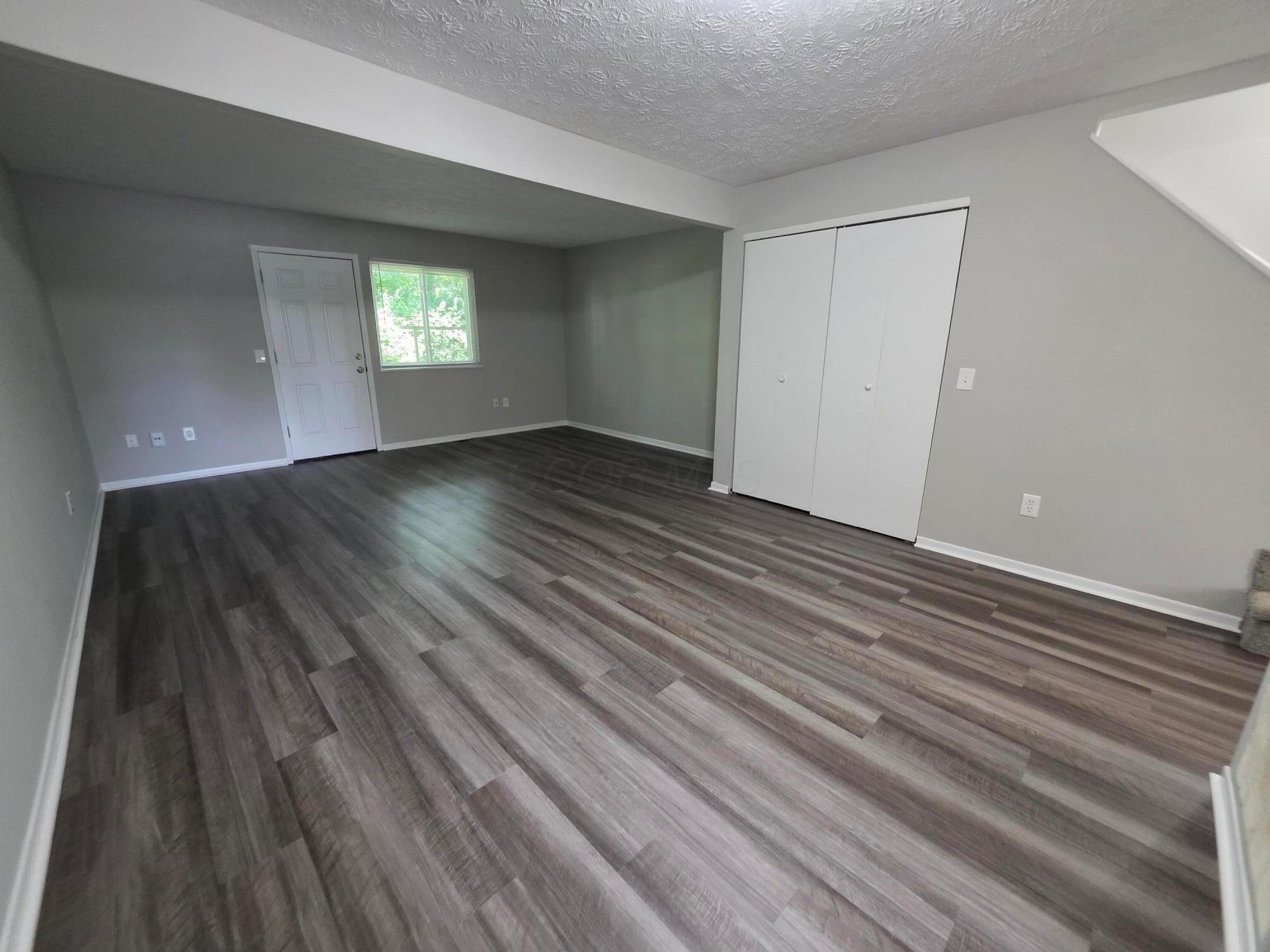 942 South Spring Road Westerville, OH 43081 - Photo 9 of 22