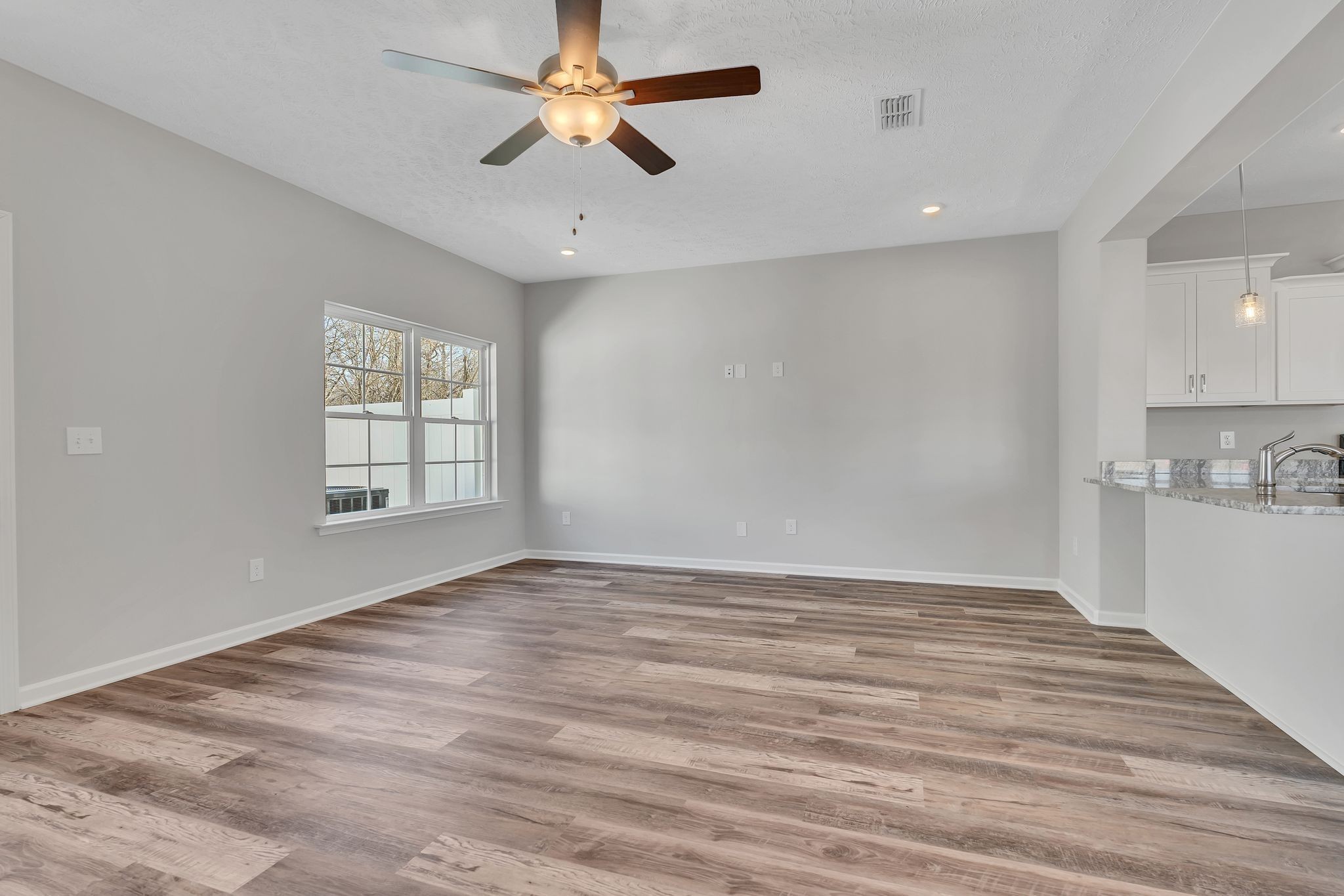141 Creek Wood Road Manchester, TN 37355 - Photo 8 of 31 Gallery Image 8