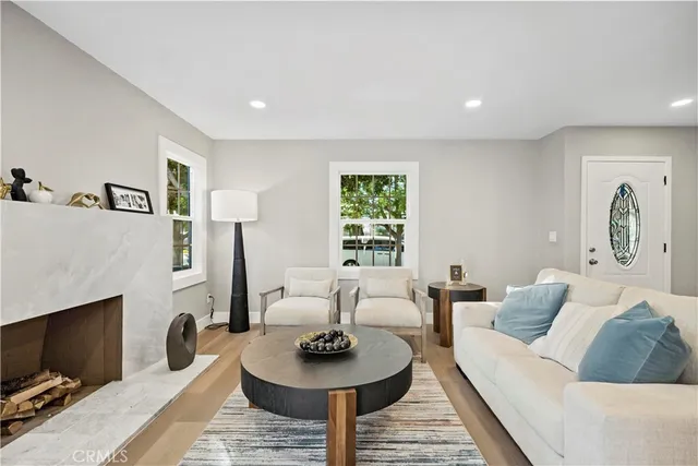 $1,180,000 | 3746 Gardenia Avenue, Long Beach, CA 90807