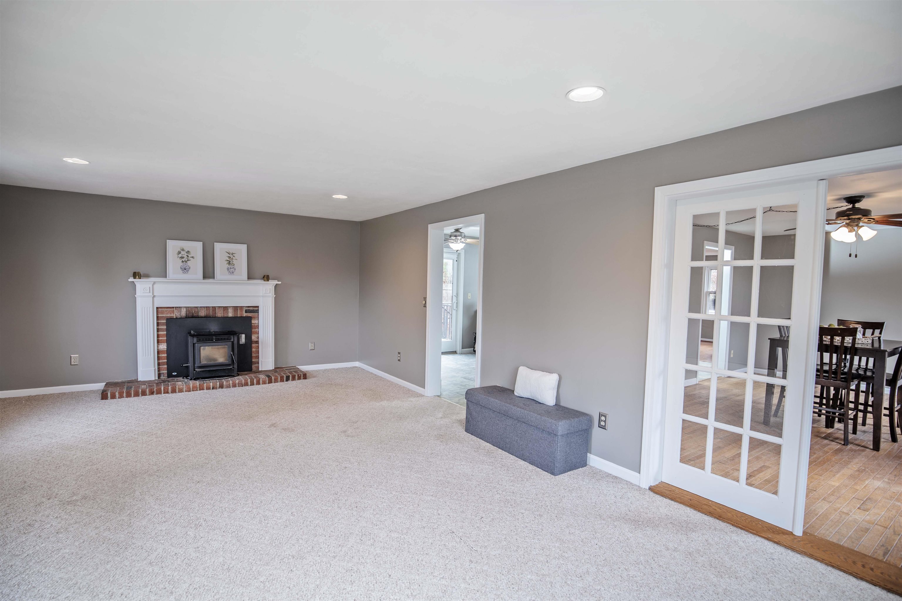 17 Riverview Circle Litchfield, NH 03052 - Photo 26 of 29