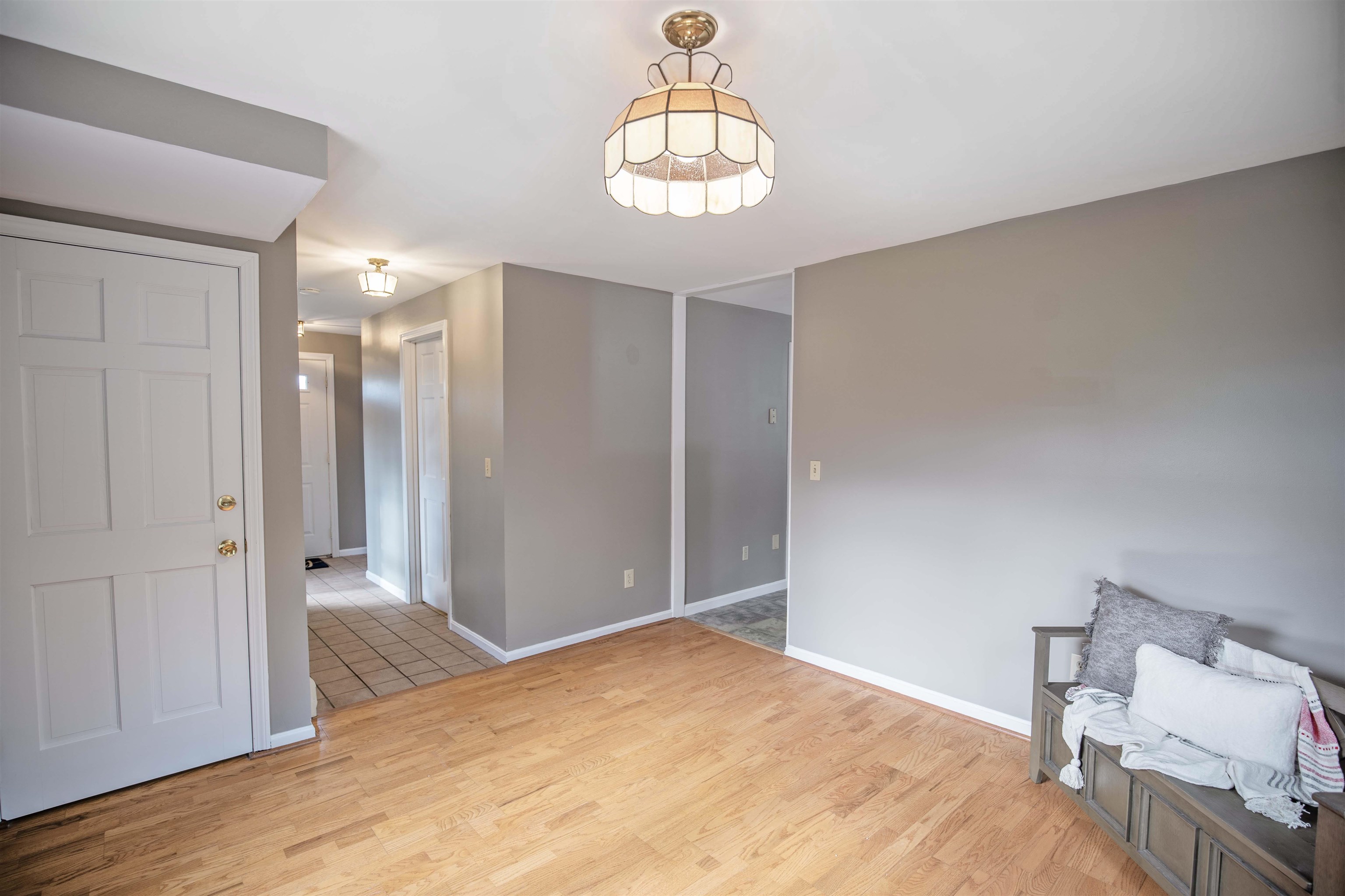 17 Riverview Circle Litchfield, NH 03052 - Photo 3 of 29