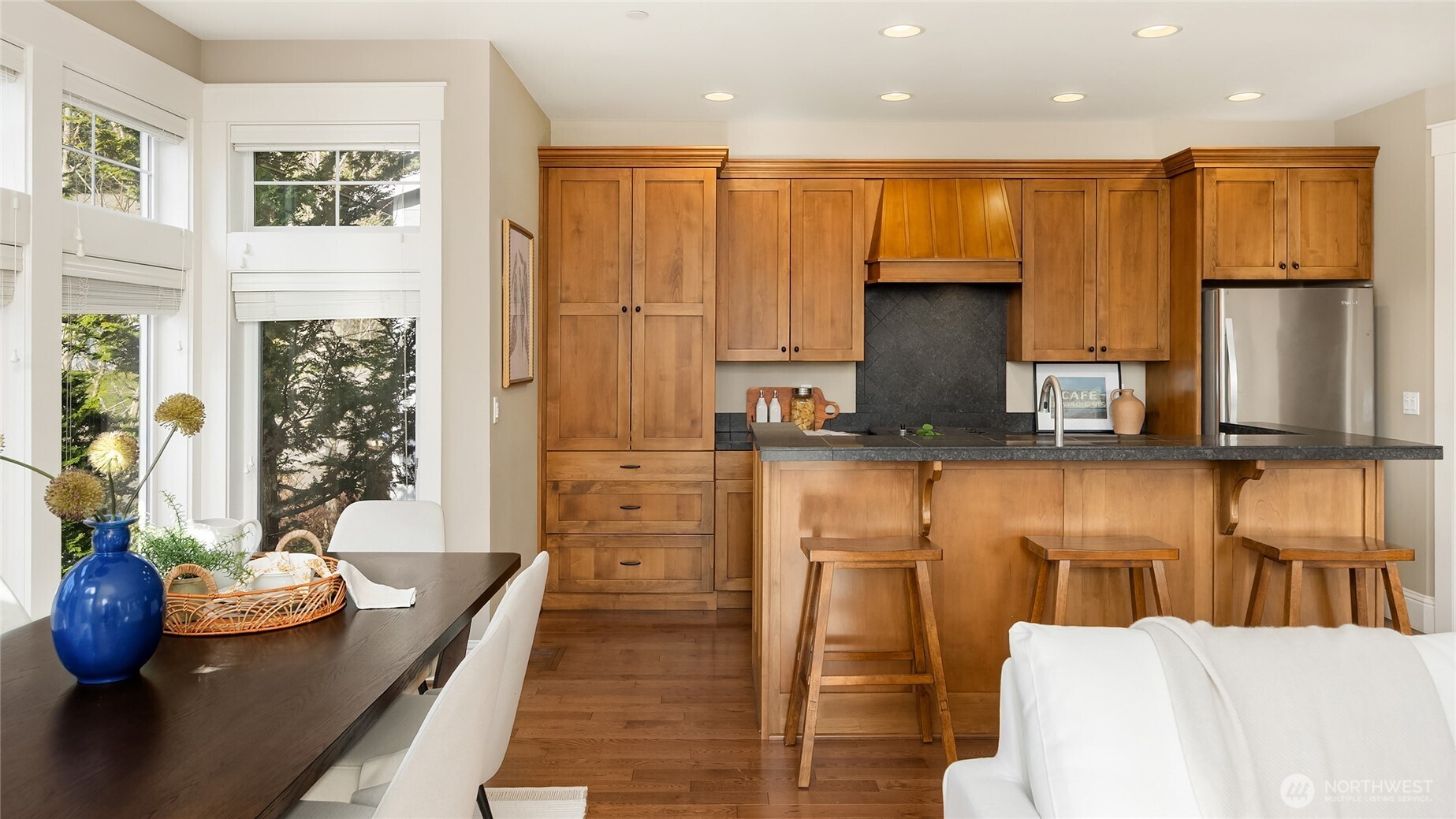 328 Ericksen Avenue Northeast, Unit R2 Bainbridge Island, WA 98110 - Photo 15 of 40