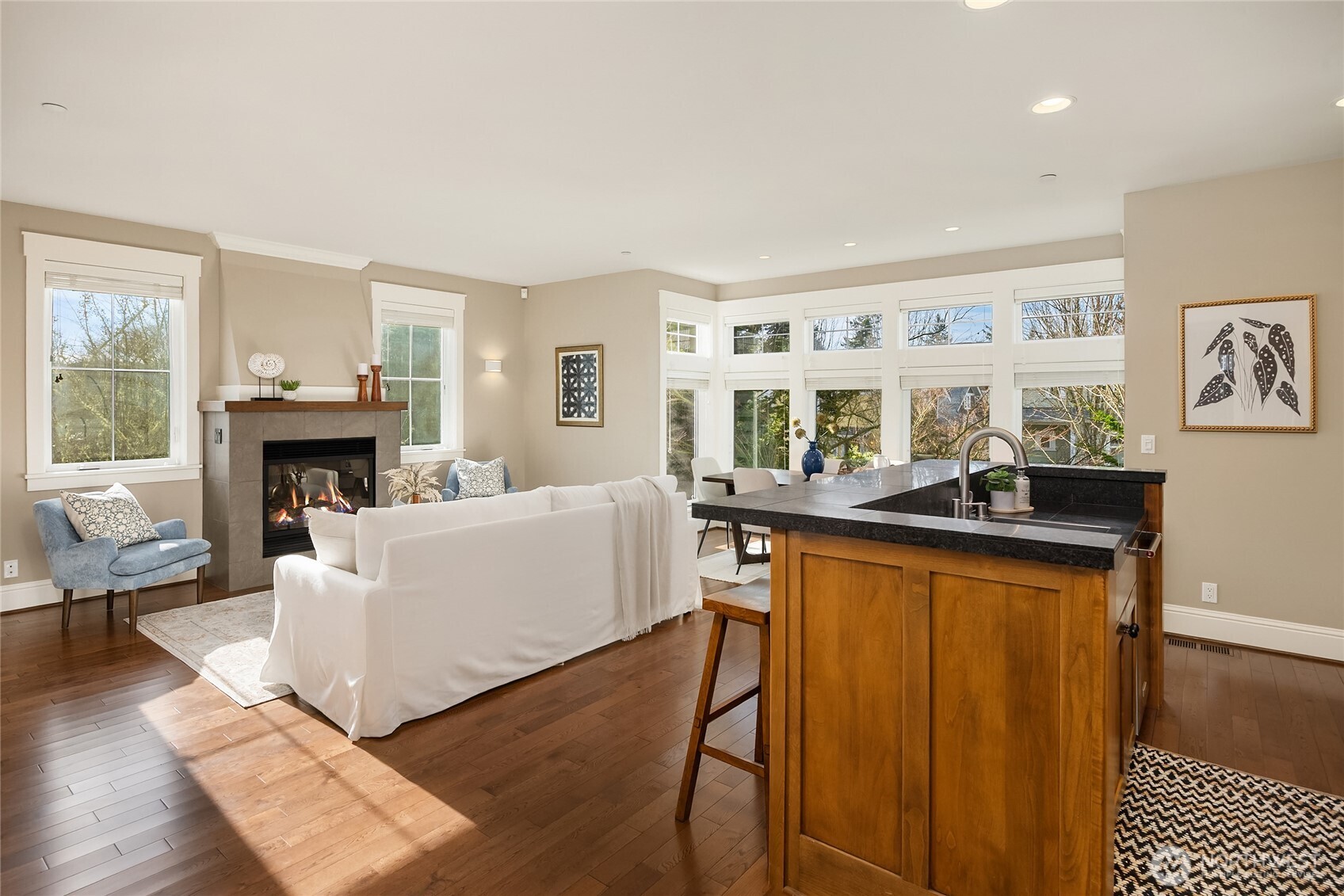 328 Ericksen Avenue Northeast, Unit R2 Bainbridge Island, WA 98110 - Photo 18 of 40