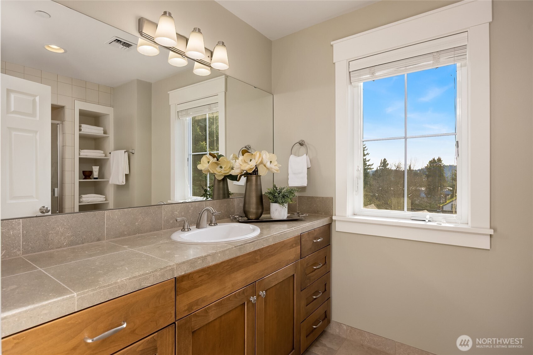 328 Ericksen Avenue Northeast, Unit R2 Bainbridge Island, WA 98110 - Photo 26 of 40