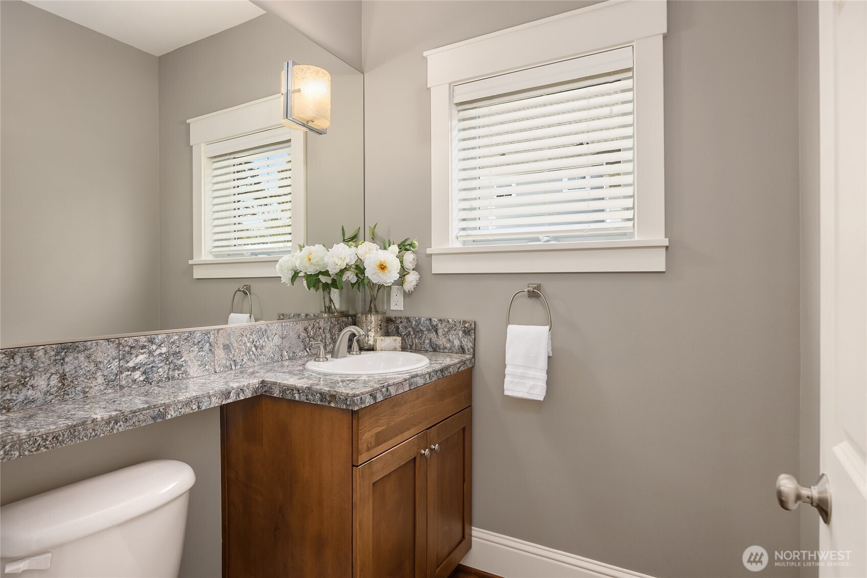 328 Ericksen Avenue Northeast, Unit R2 Bainbridge Island, WA 98110 - Photo 29 of 40