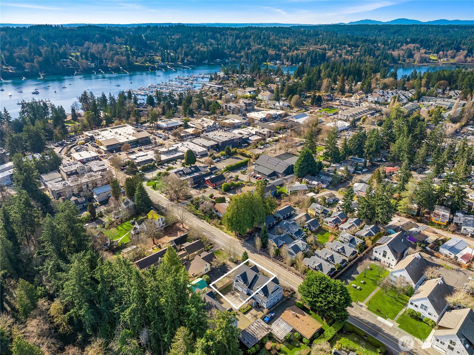 328 Ericksen Avenue Northeast, Unit R2 Bainbridge Island, WA 98110 - Photo 32 of 40