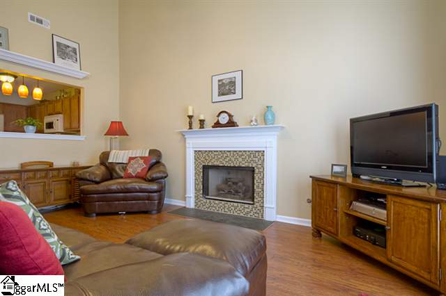 23 Woolridge Way Greer, SC 29650 - Photo 4 of 20 Gallery Image 4