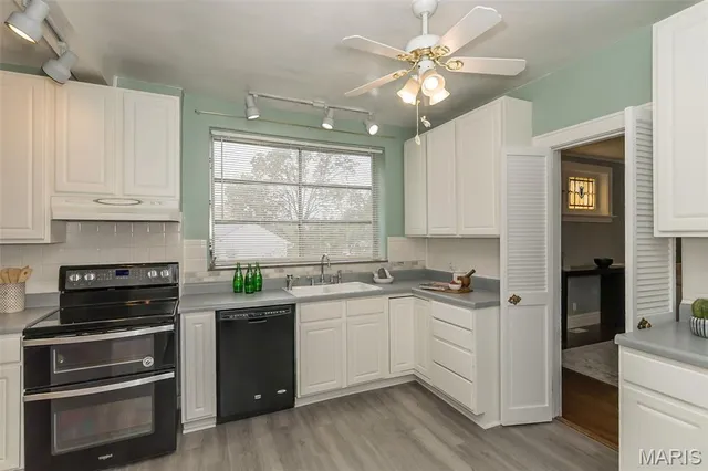 $975,000 | 9320 Lincoln Drive, St. Louis, MO 63127