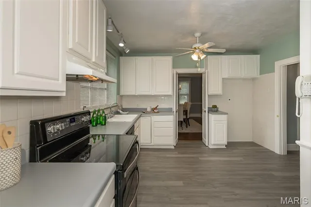 $975,000 | 9320 Lincoln Drive, St. Louis, MO 63127