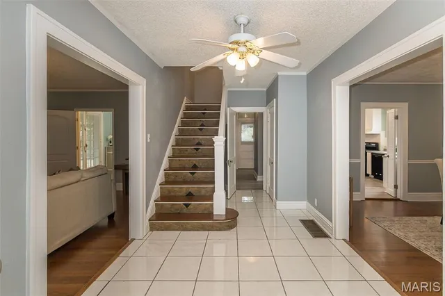 $975,000 | 9320 Lincoln Drive, St. Louis, MO 63127