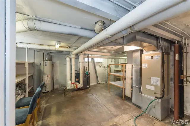 $975,000 | 9320 Lincoln Drive, St. Louis, MO 63127