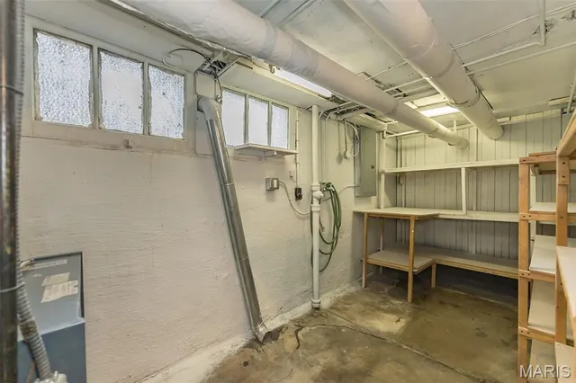 $975,000 | 9320 Lincoln Drive, St. Louis, MO 63127