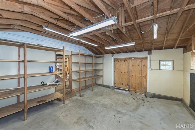 $975,000 | 9320 Lincoln Drive, St. Louis, MO 63127