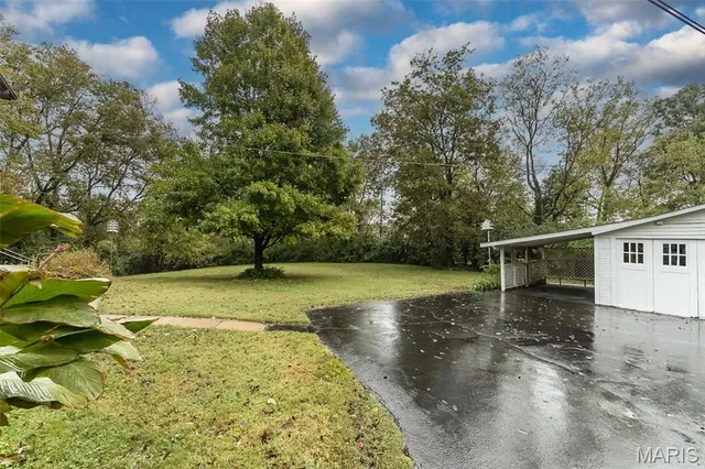 $975,000 | 9320 Lincoln Drive, St. Louis, MO 63127