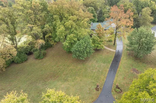 $975,000 | 9320 Lincoln Drive, St. Louis, MO 63127