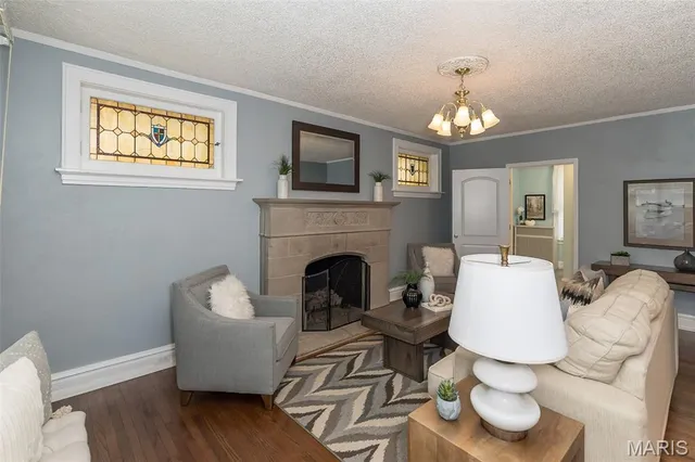 $975,000 | 9320 Lincoln Drive, St. Louis, MO 63127