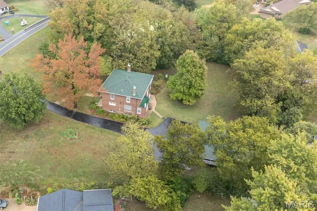 $975,000 | 9320 Lincoln Drive, St. Louis, MO 63127