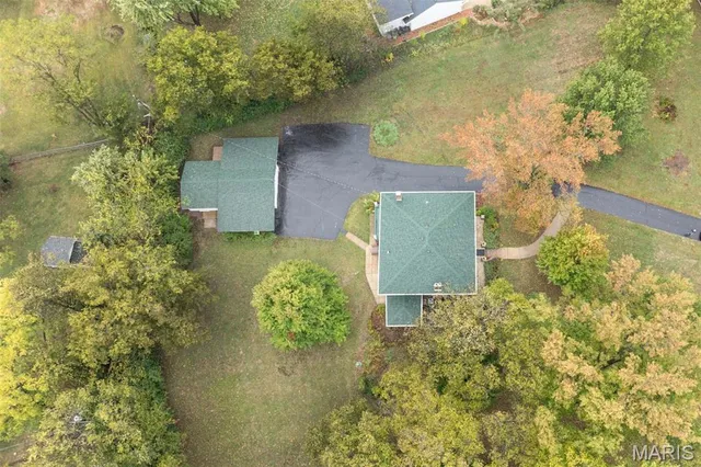 $975,000 | 9320 Lincoln Drive, St. Louis, MO 63127