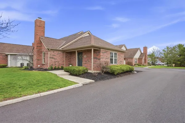 $339,900 | 9383 Clermont Boulevard, Powell, OH 43065
