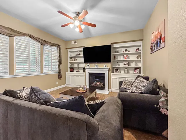 $727,777 | 6155 West Goux Avenue, Fresno, CA 93722