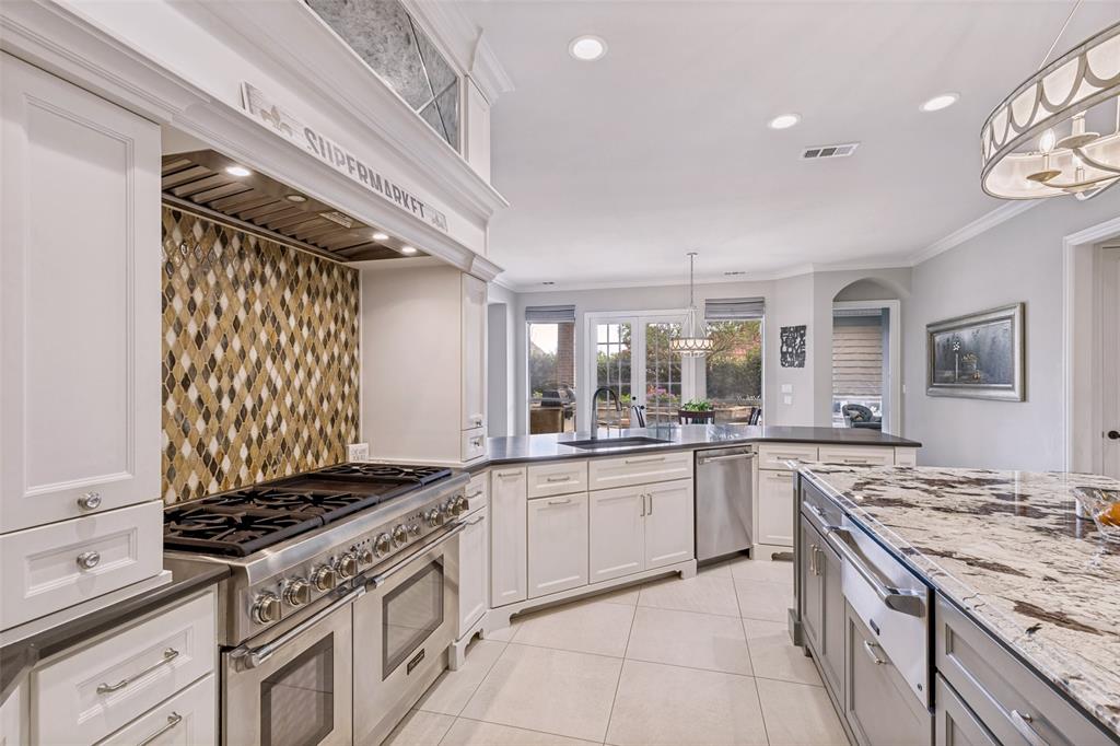 542 Rolling Hills Road Coppell, TX 75019 - Photo 9 of 40
