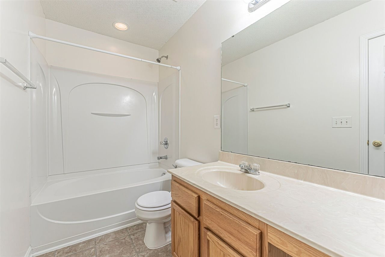 2640 Pebble Meadow Lane Raleigh, NC 27610 - Photo 18 of 21 Photo 18