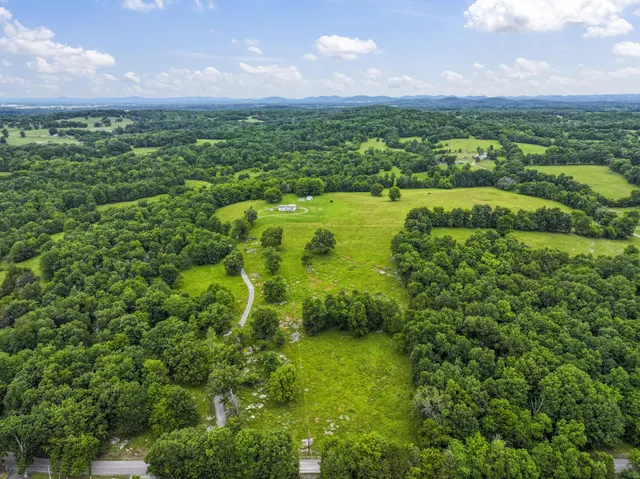 $799,900 | 439 Philippi Road, Wartrace, TN 37183