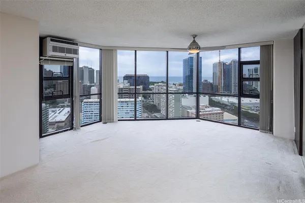 $3,000 | 930 Kaheka Street, Unit 2901, Honolulu, HI 96814