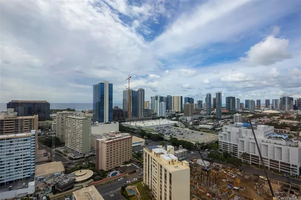 $3,000 | 930 Kaheka Street, Unit 2901, Honolulu, HI 96814