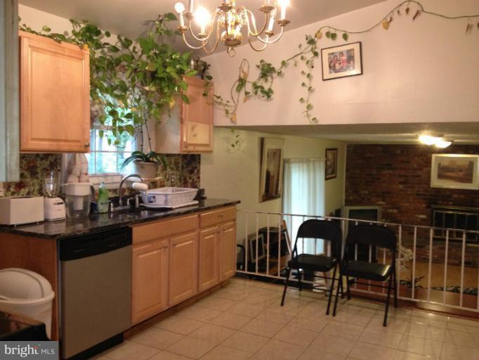 2714 Rambler Place Adelphi, MD 20783 - Photo 11 of 26 Kitchen
