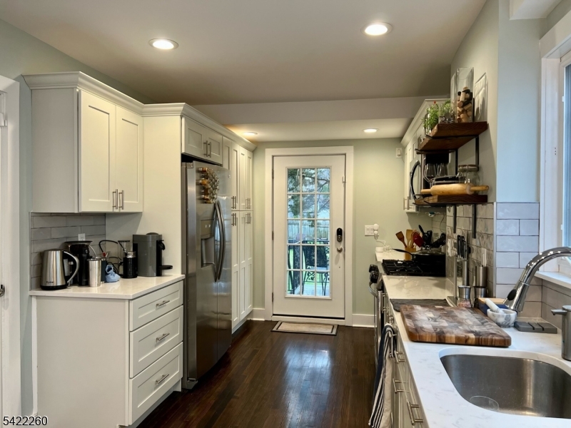 45 Brookfield Road Montclair, NJ 07043 - Photo 6 of 18