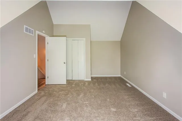 $2,335 | 8425 North Chatham Avenue, Kansas City, MO 64154