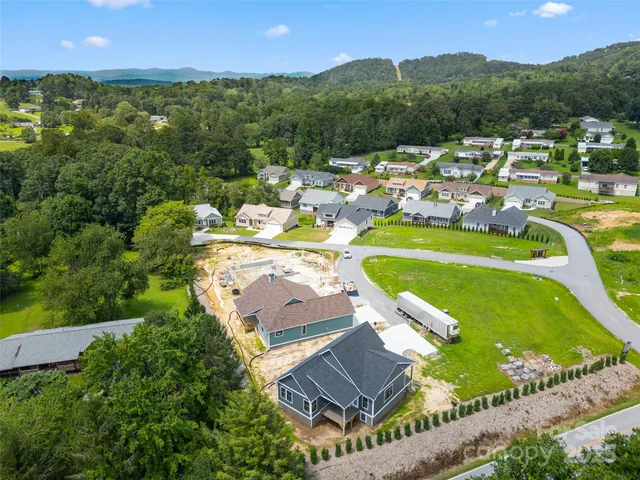a view of walk in closet