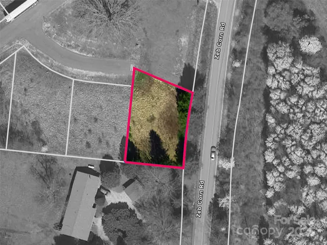 $489,895 | 30 Old Oak Drive, Hendersonville, NC 28792