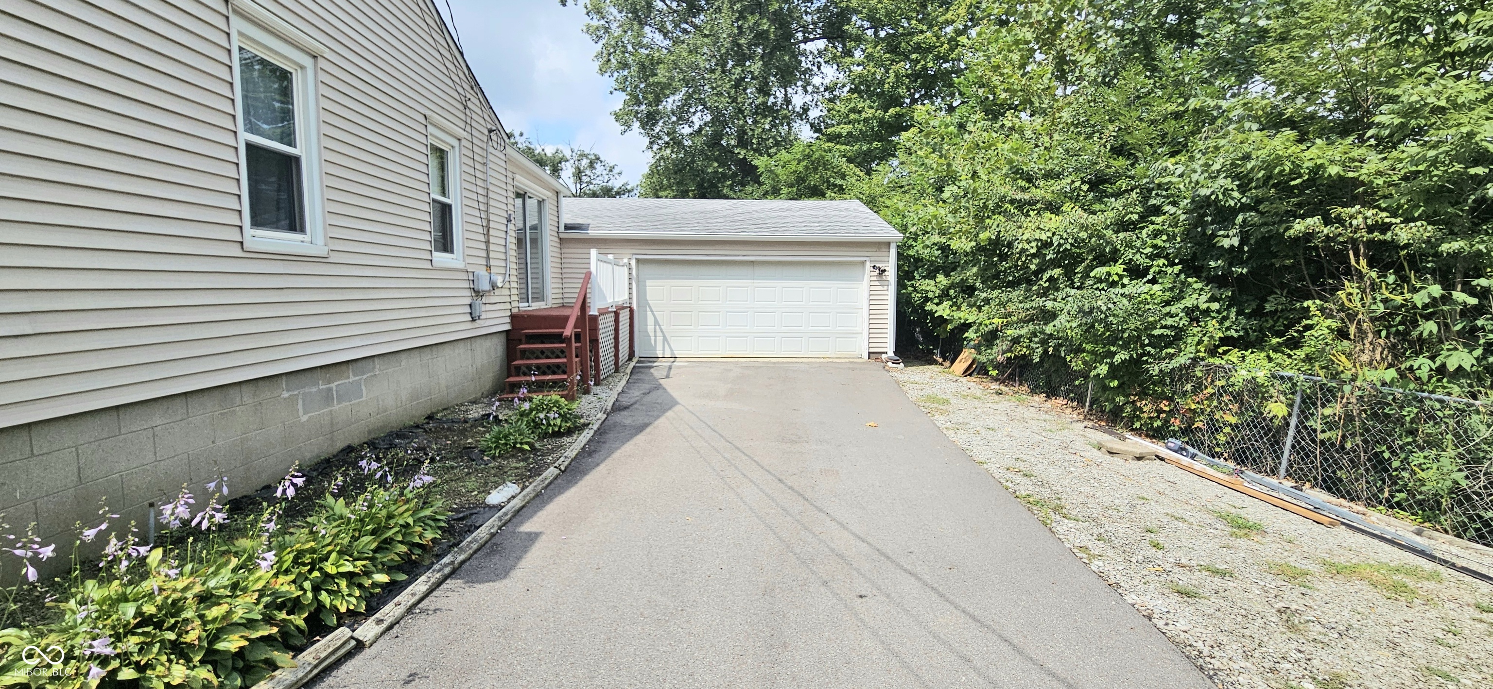 6702 Stanley Road Indianapolis, IN 46113 - Photo 6 of 36
