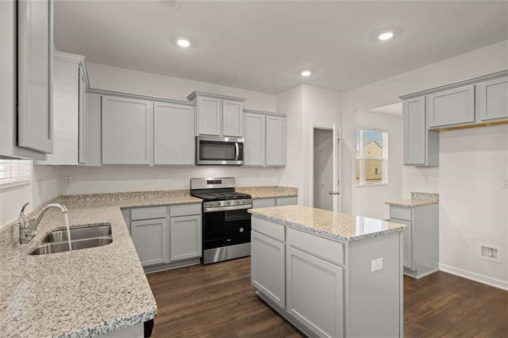 294 Friendship Oak Way Hampton, GA 30228 - Photo 4 of 42