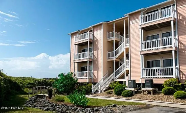 $2,500 | 9201 Coast Guard Road, Unit D 308, Emerald Isle, NC 28594