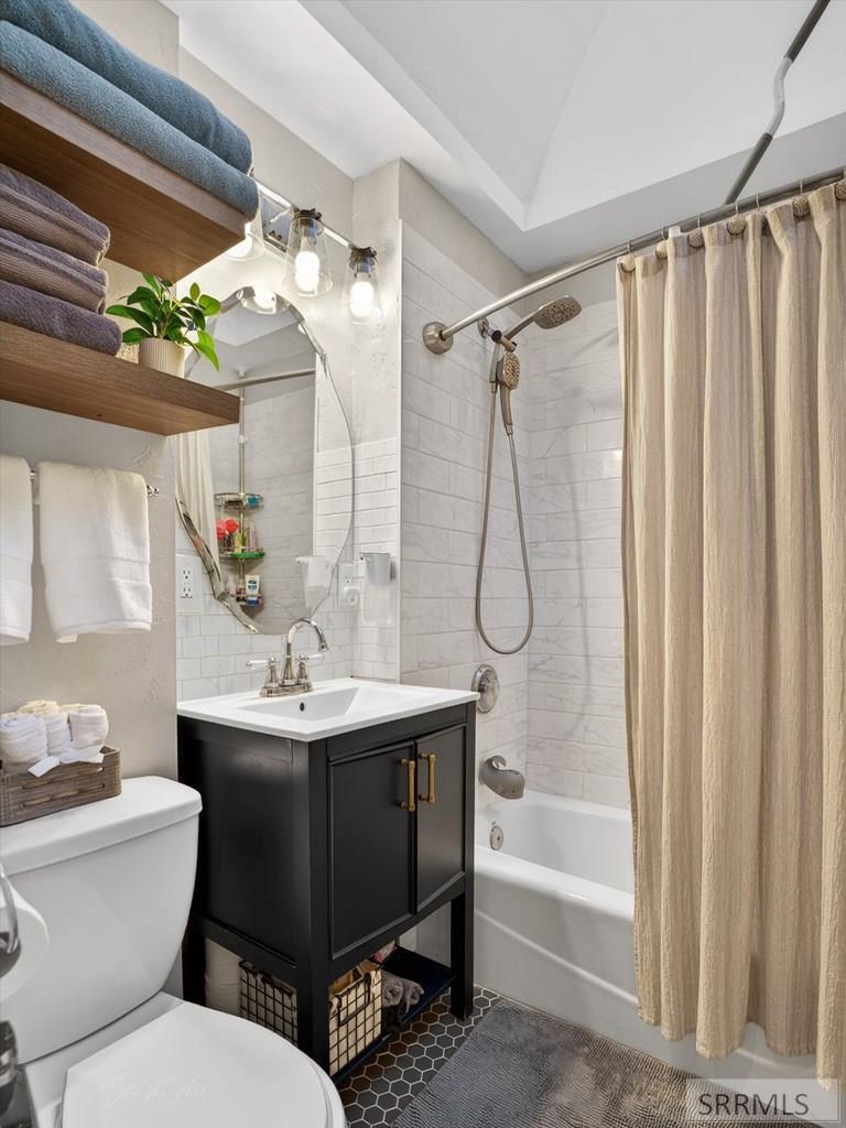 559 South 9th Avenue Pocatello, ID 83201 - Photo 20 of 45