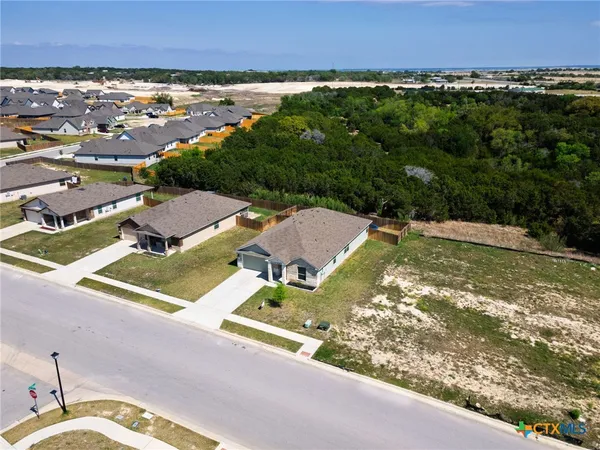 $300,000 | 2415 Creekside Hills Boulevard, Copperas Cove, TX 76522