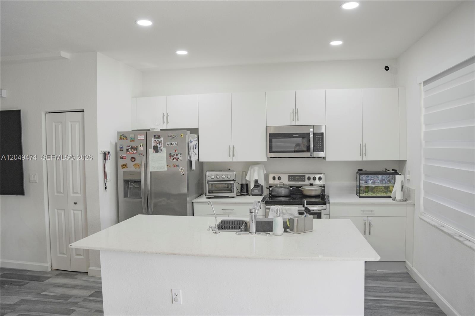 25540 Southwest 108th Court Homestead, FL 33032 - Photo 6 of 41
