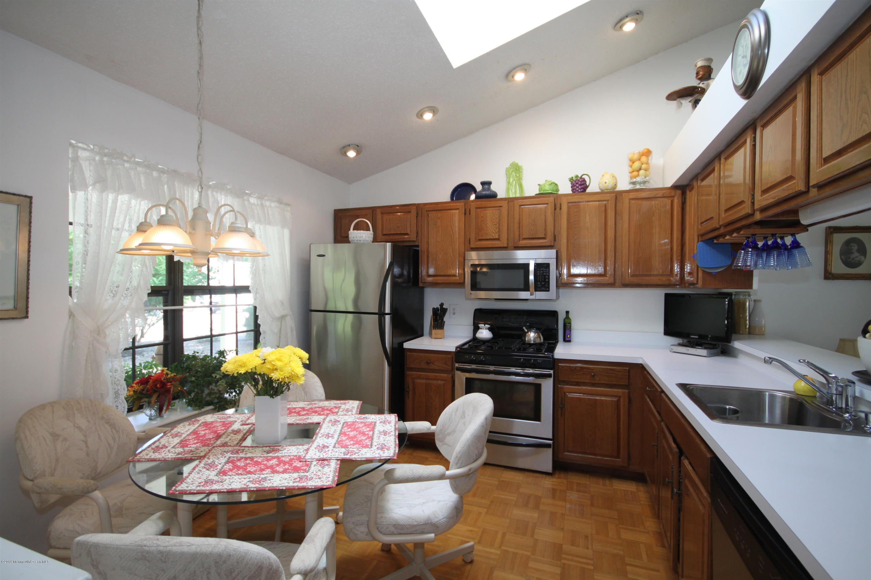148 Jennings Road Manahawkin, NJ 08050 - Photo 4 of 21 IMG_4196