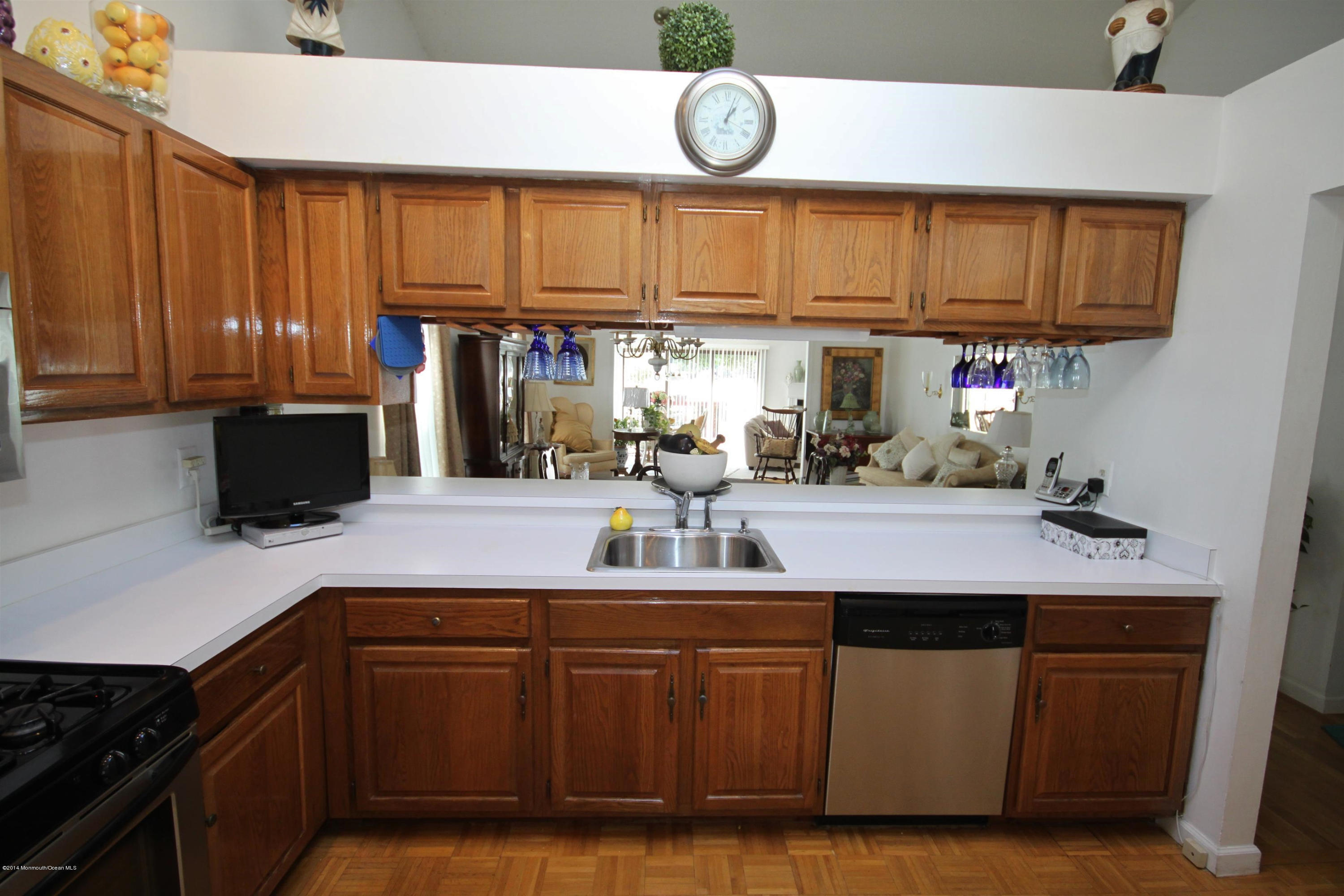 148 Jennings Road Manahawkin, NJ 08050 - Photo 6 of 21 IMG_4198