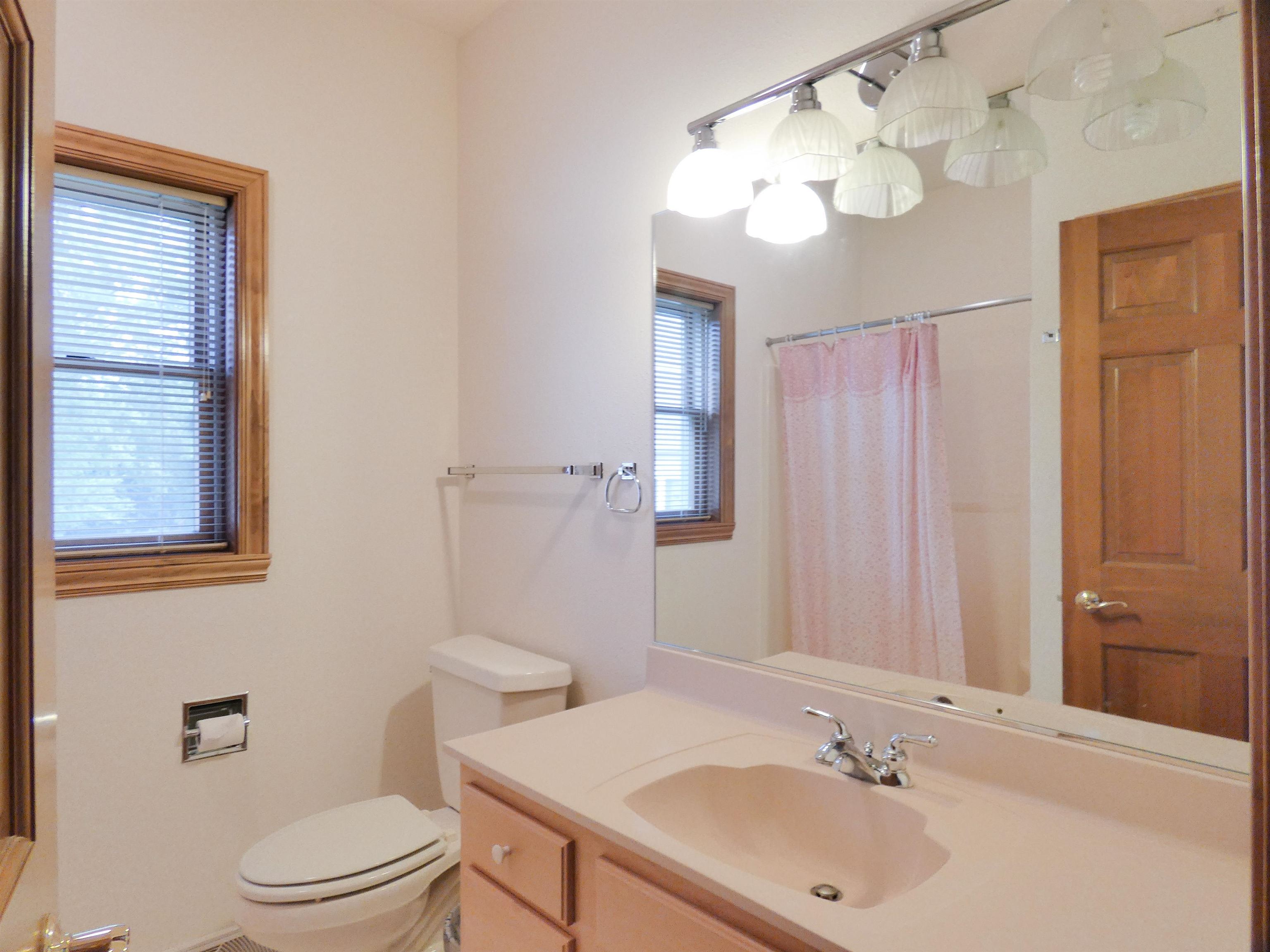 125 East Wayfarer Lane Appleton, WI 54913 - Photo 13 of 39