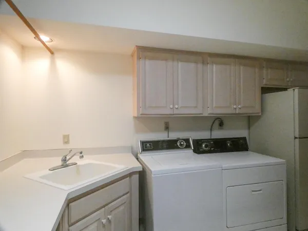 $689,900 | 125 East Wayfarer Lane, Appleton, WI 54913