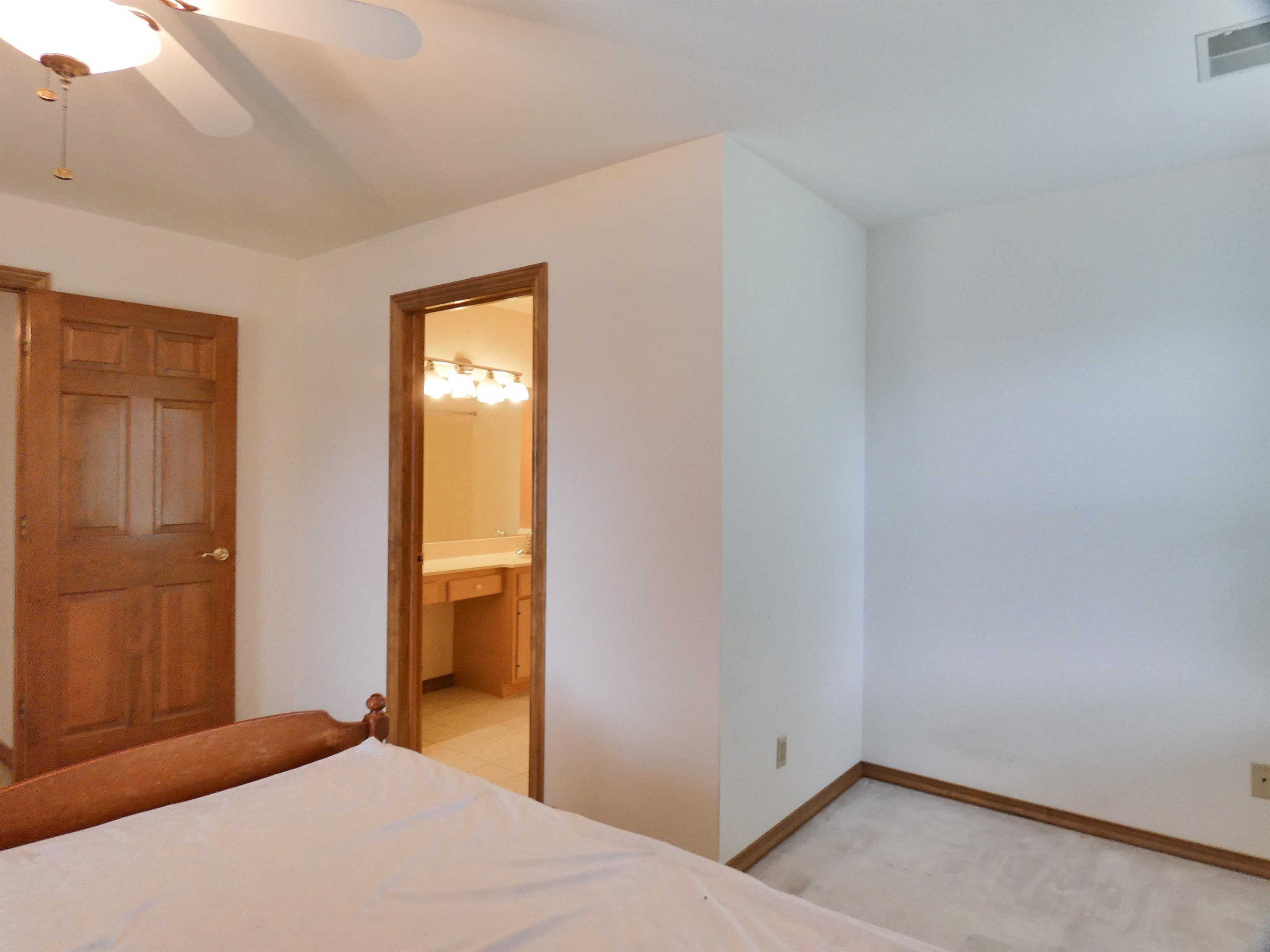 125 East Wayfarer Lane Appleton, WI 54913 - Photo 21 of 39