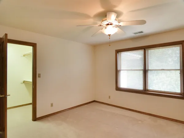 $689,900 | 125 East Wayfarer Lane, Appleton, WI 54913